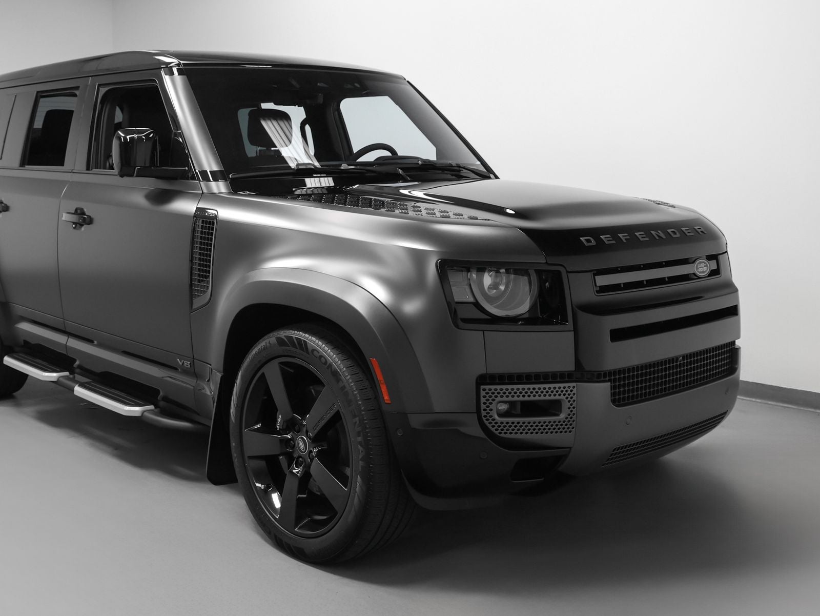 2023 Land Rover Defender 110 Carpathian Edition