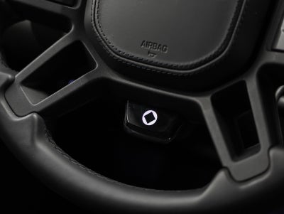 2025 Land Rover Defender 110 V8 P635 OCTA