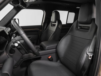 2025 Land Rover Defender 110 V8 P635 OCTA