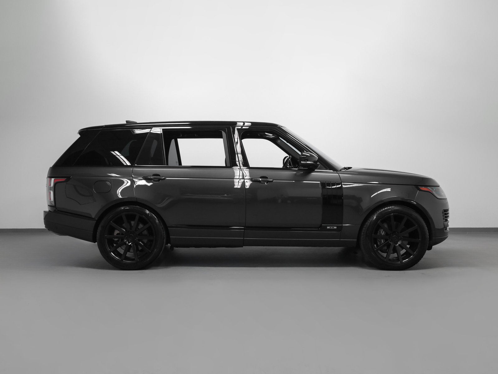 2020 Land Rover Range Rover Supercharged LWB