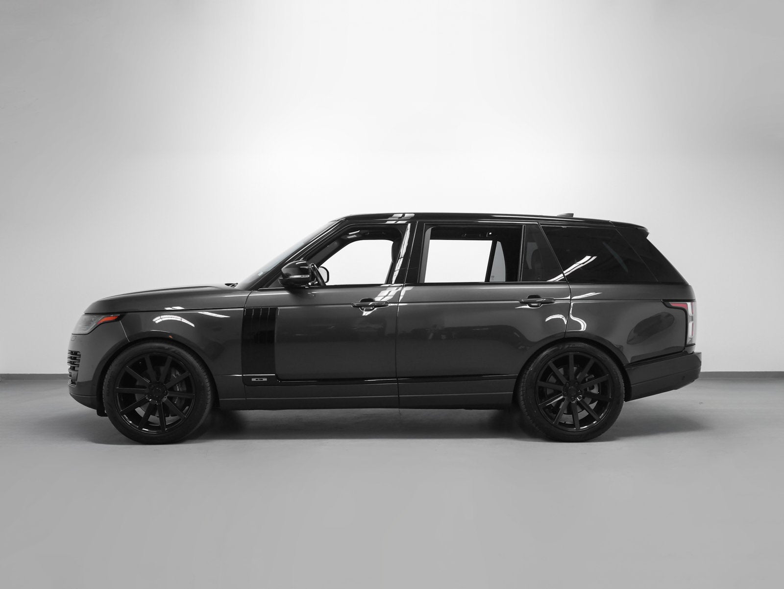 2020 Land Rover Range Rover Supercharged LWB