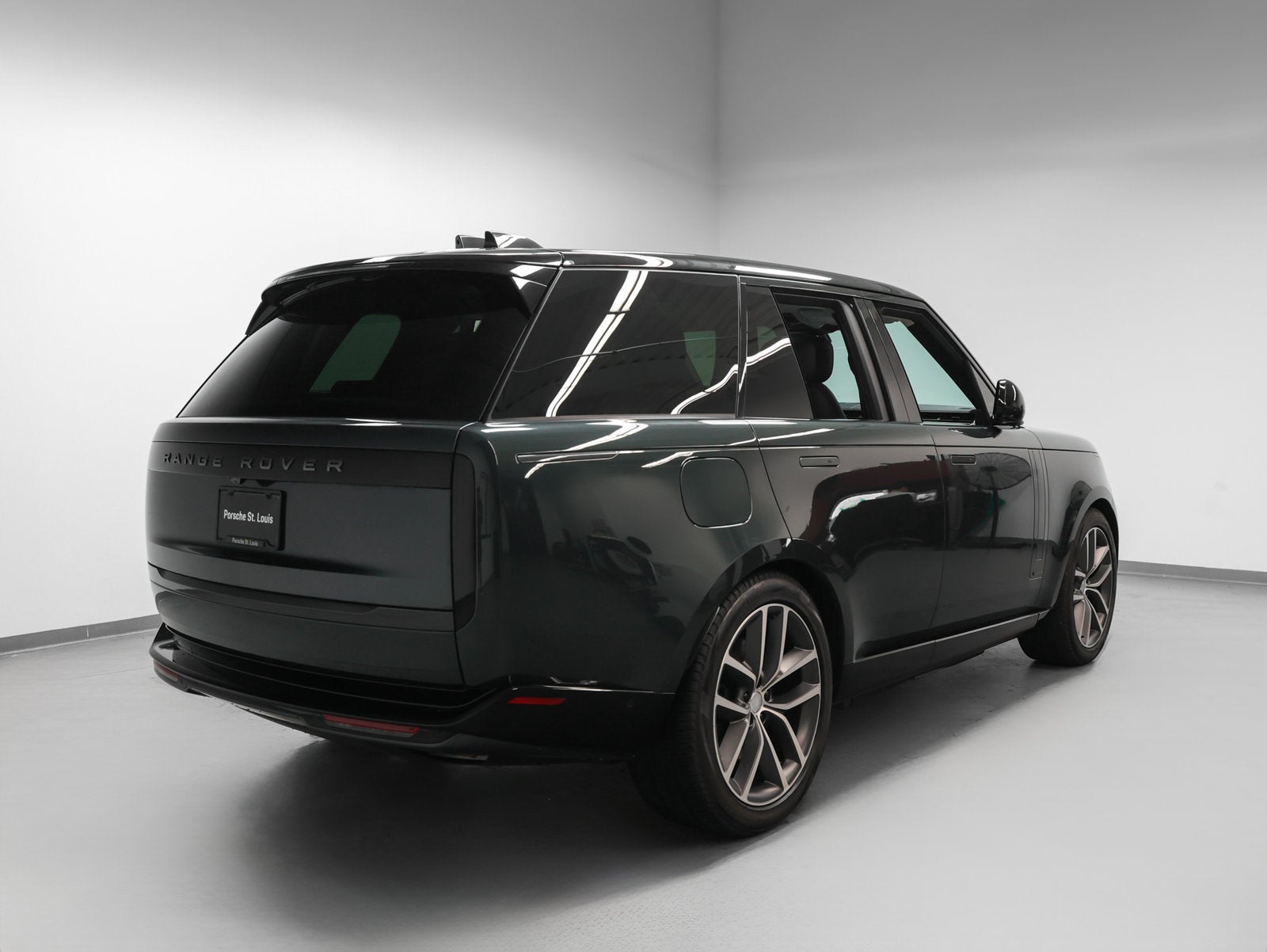 2025 Land Rover Range Rover Plug-In Hybrid Autobiography