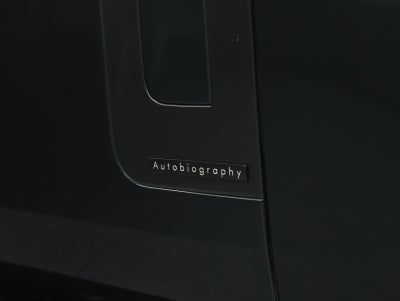 2025 Land Rover Range Rover Plug-In Hybrid Autobiography