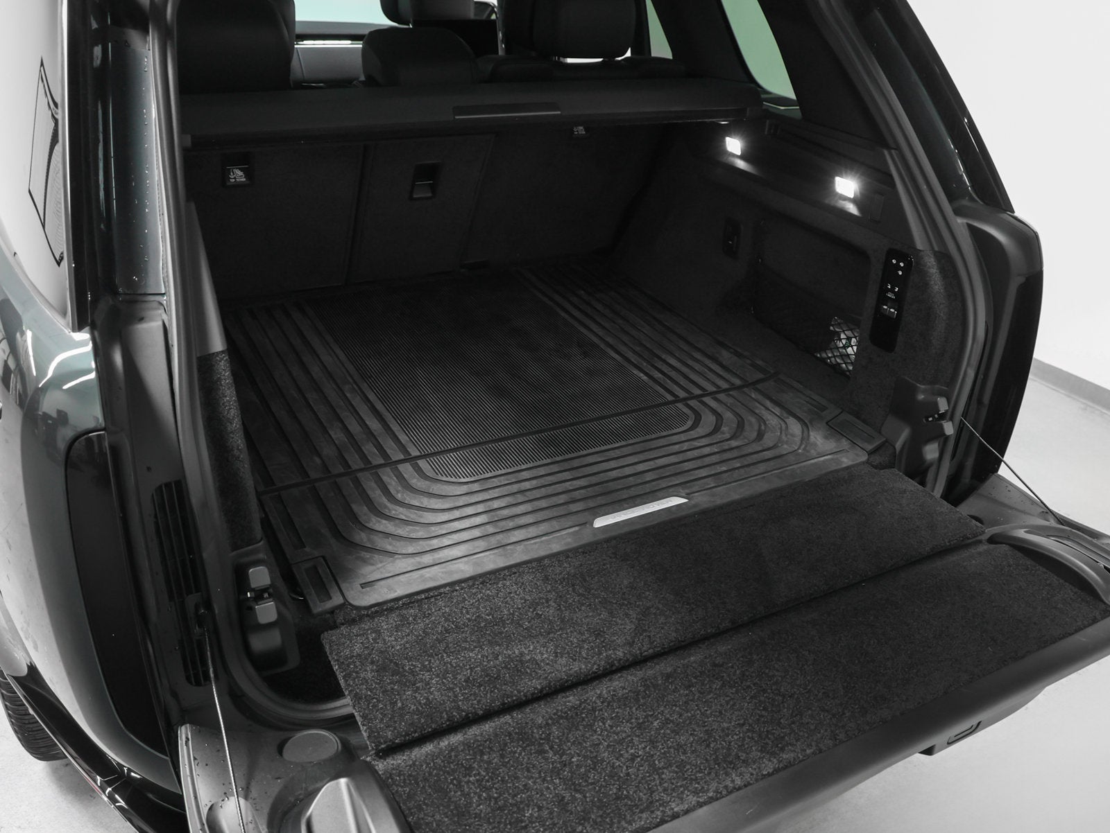 2025 Land Rover Range Rover Plug-In Hybrid Autobiography