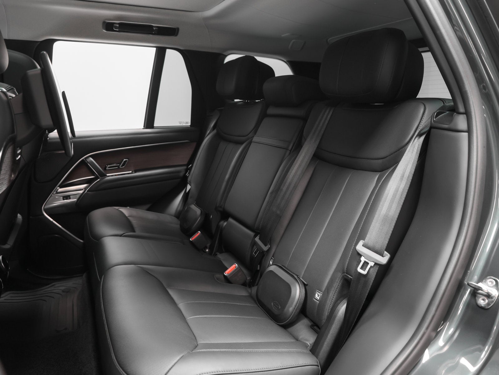 2025 Land Rover Range Rover Plug-In Hybrid Autobiography