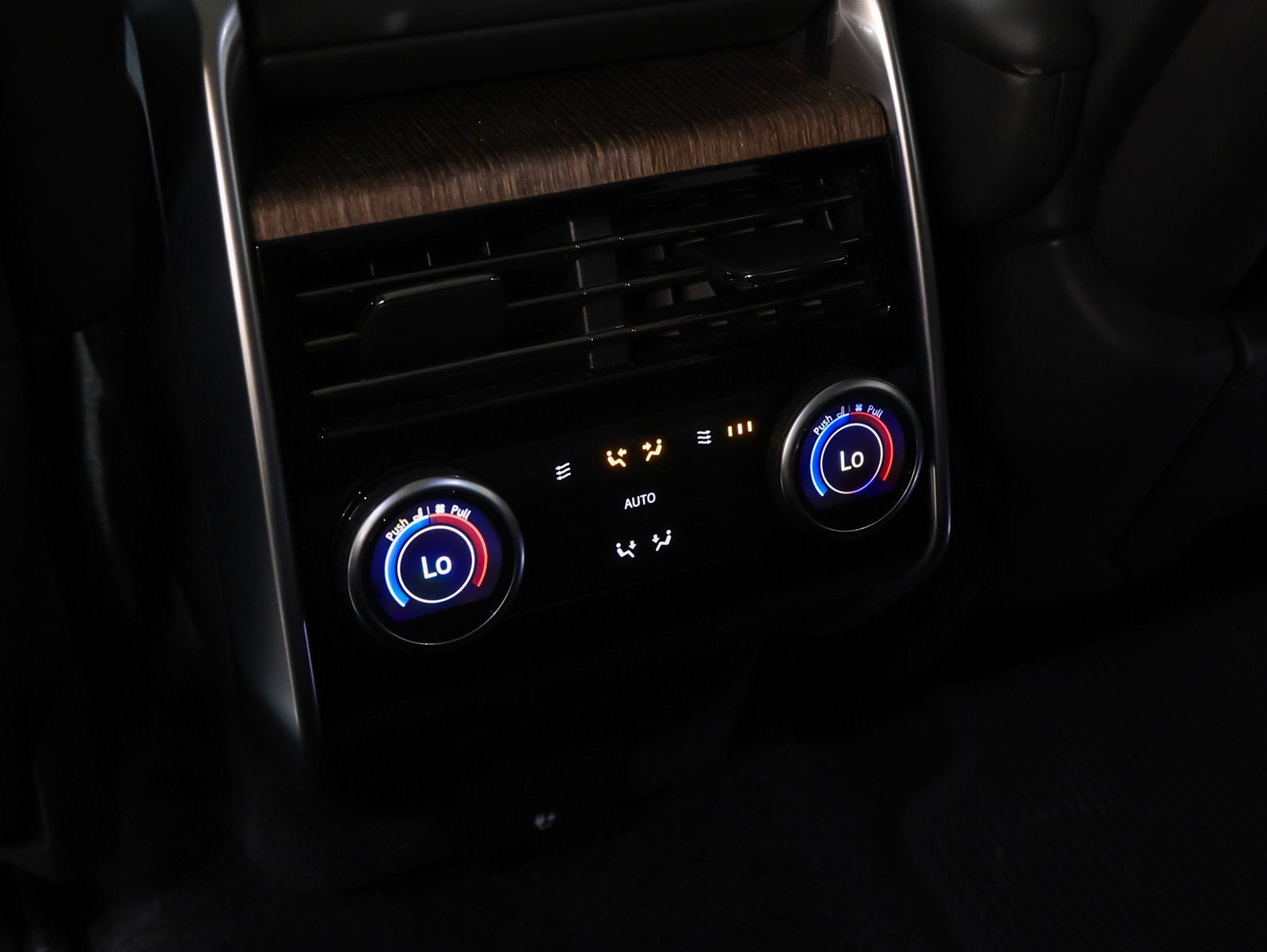 2025 Land Rover Range Rover Plug-In Hybrid Autobiography