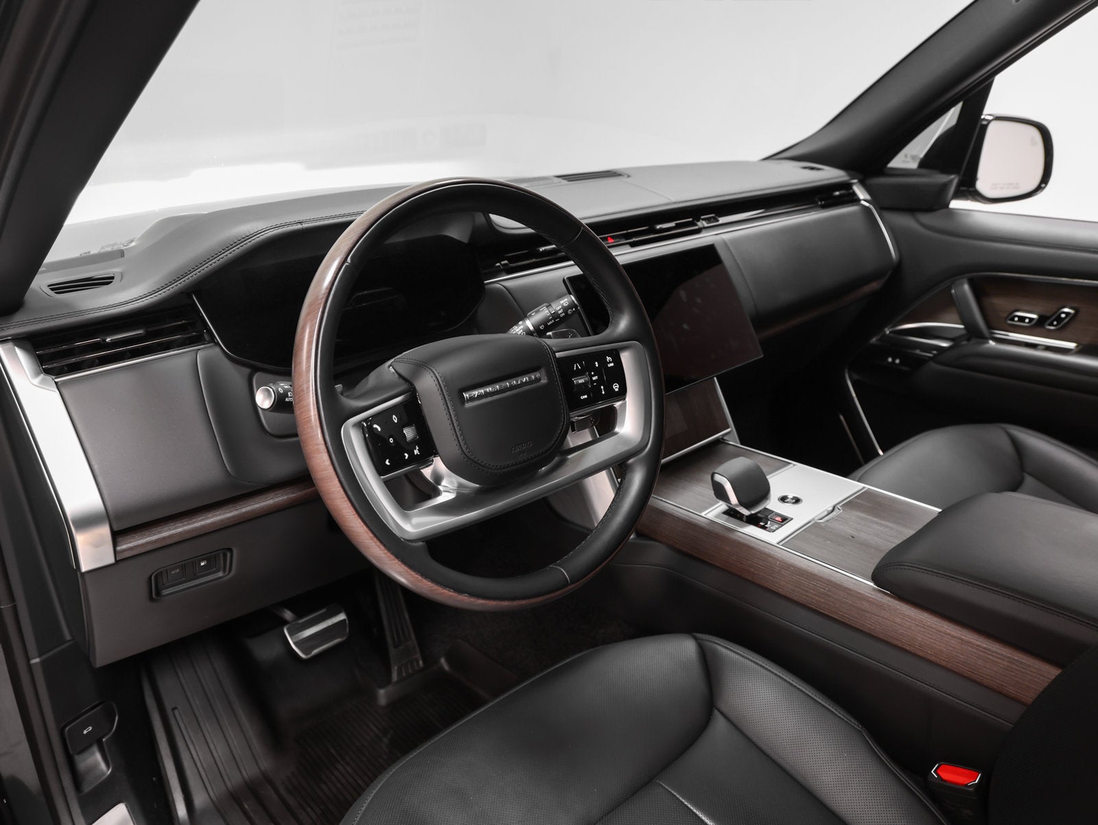 2025 Land Rover Range Rover Plug-In Hybrid Autobiography