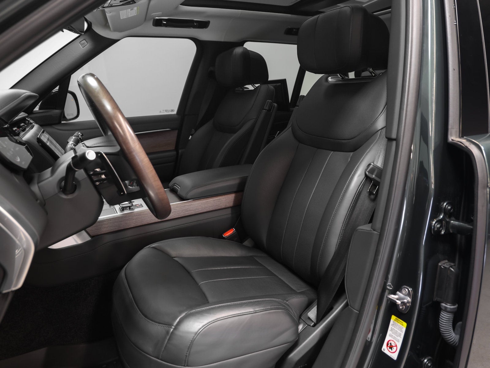 2025 Land Rover Range Rover Plug-In Hybrid Autobiography