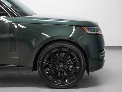 2025 Land Rover Range Rover SE