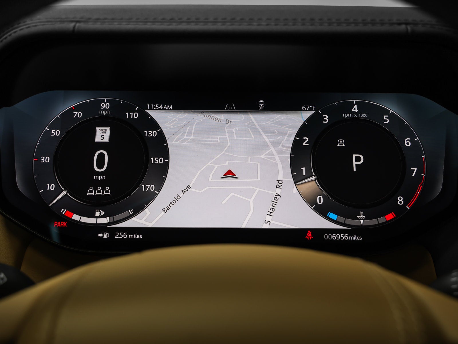 2025 Land Rover Range Rover SE
