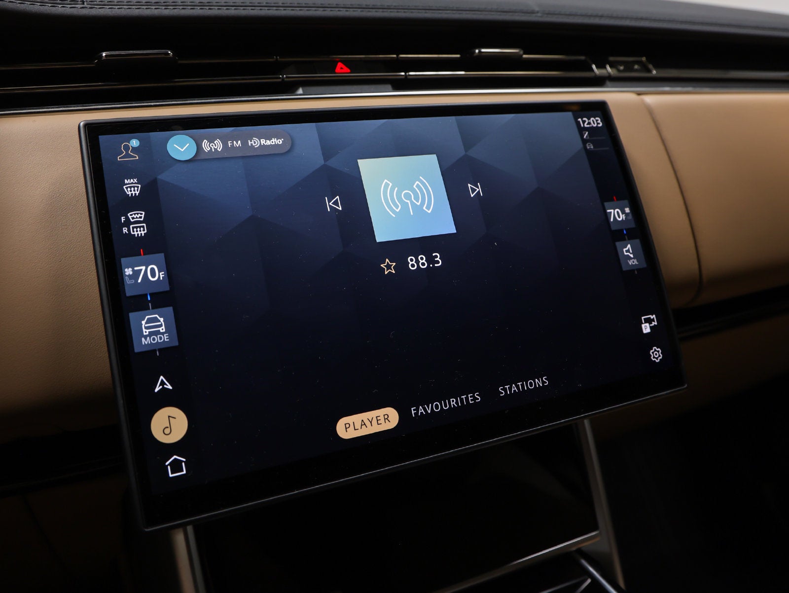 2025 Land Rover Range Rover SE