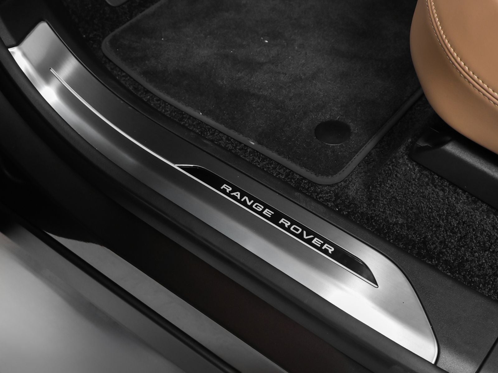 2026 Land Rover Range Rover SE