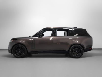 2025 Land Rover Range Rover SE LWB