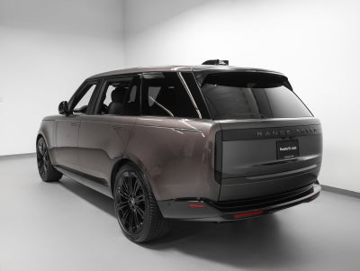 2025 Land Rover Range Rover SE LWB