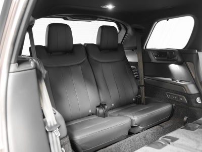 2025 Land Rover Range Rover SE LWB