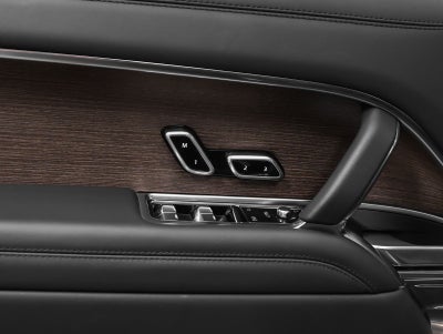 2025 Land Rover Range Rover SE LWB