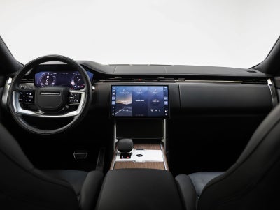 2025 Land Rover Range Rover SE LWB