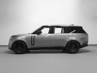 2023 Land Rover Range Rover SE LWB