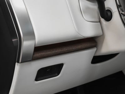 2023 Land Rover Range Rover SE LWB