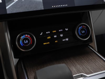 2023 Land Rover Range Rover SE LWB