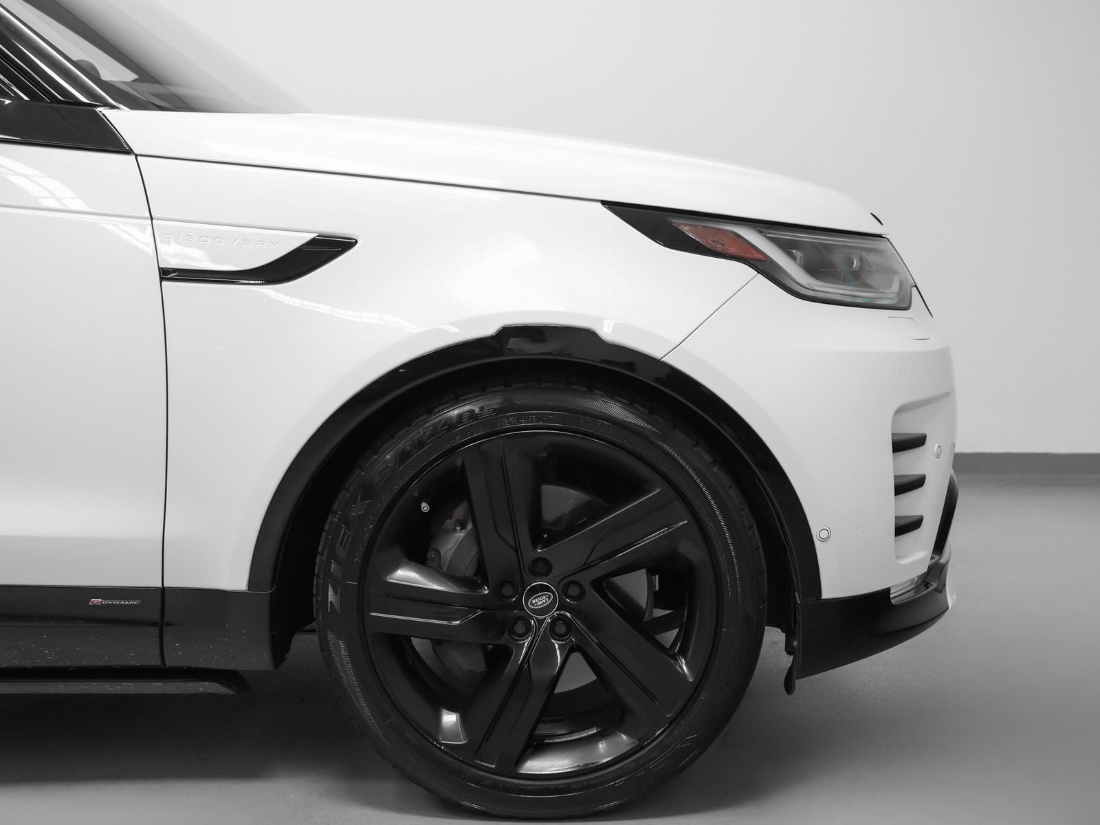 2022 Land Rover Discovery S R-Dynamic