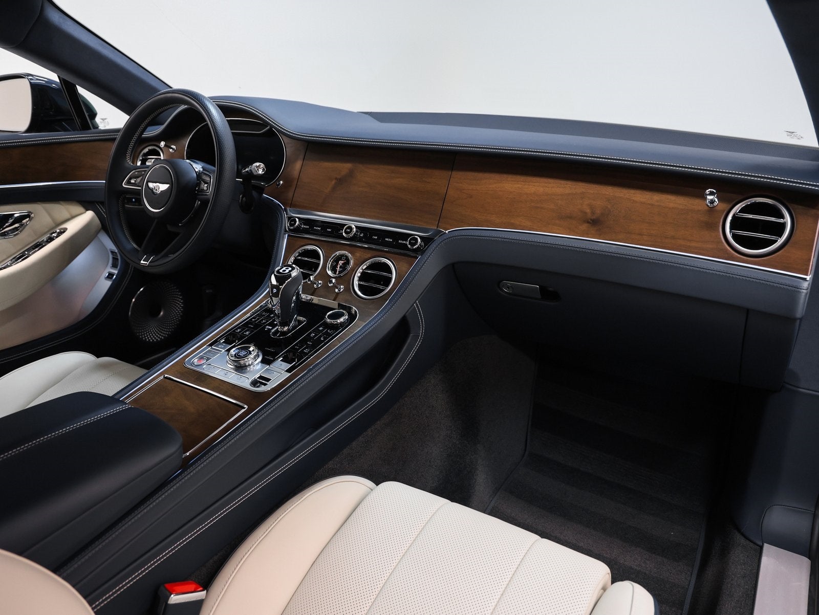 2024 Bentley Continental GT V8