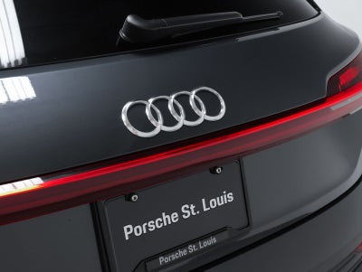 2019 Audi e-tron Prestige quattro
