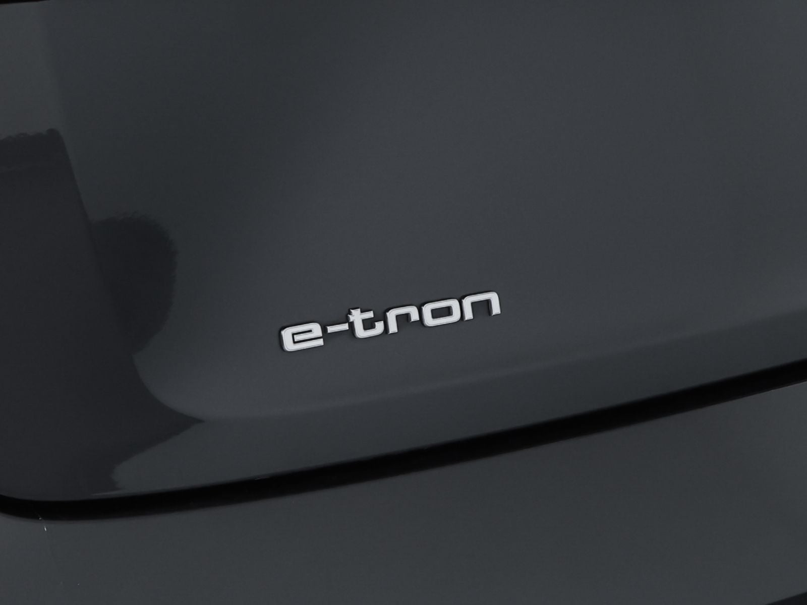 2019 Audi e-tron Prestige quattro