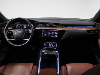 2019 Audi e-tron Prestige quattro