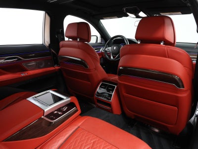 2022 BMW 7 Series ALPINA B7 xDrive