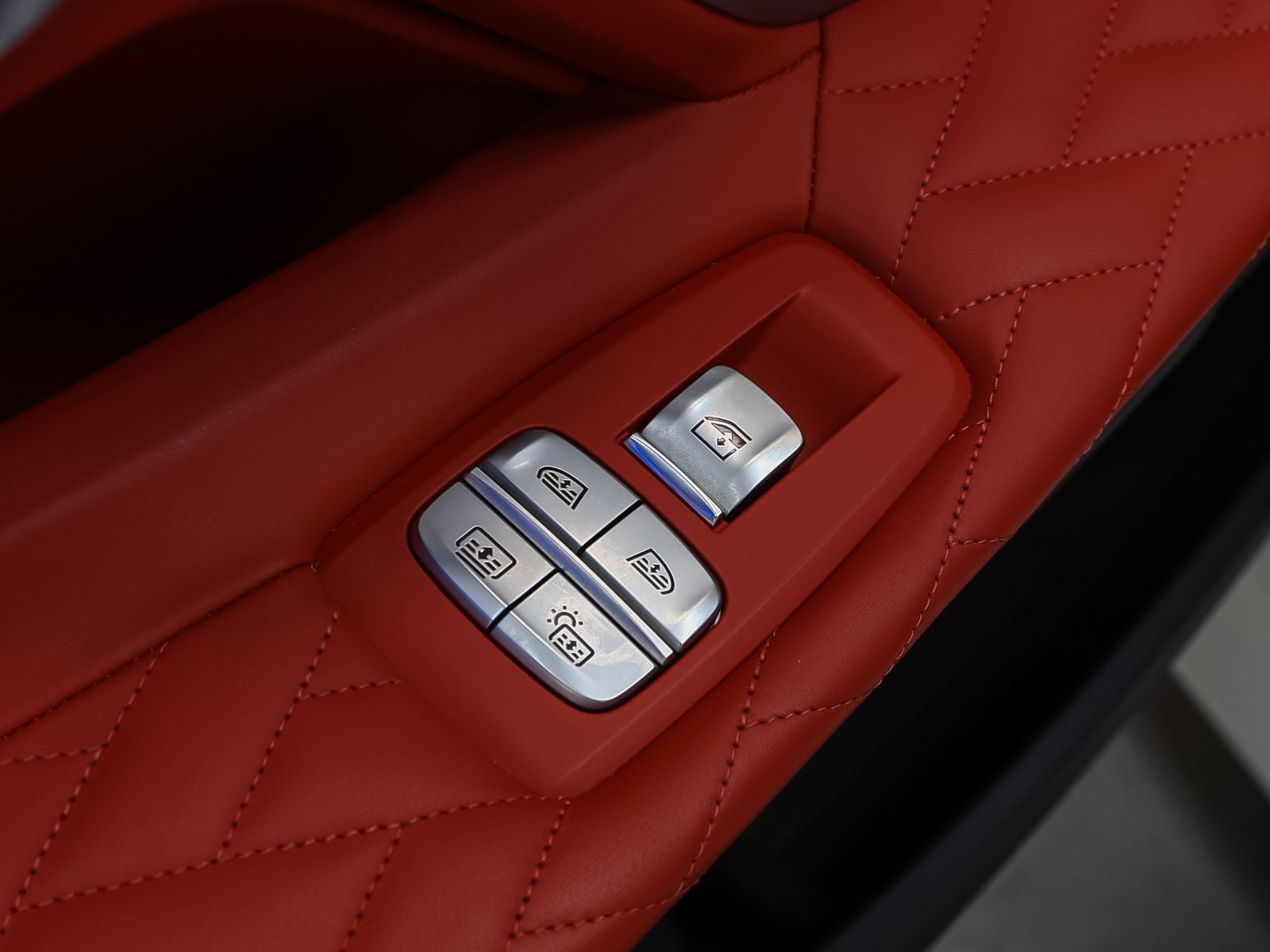 2022 BMW 7 Series ALPINA B7 xDrive