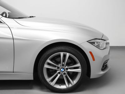 2018 BMW 3 Series 330i xDrive