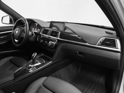2018 BMW 3 Series 330i xDrive