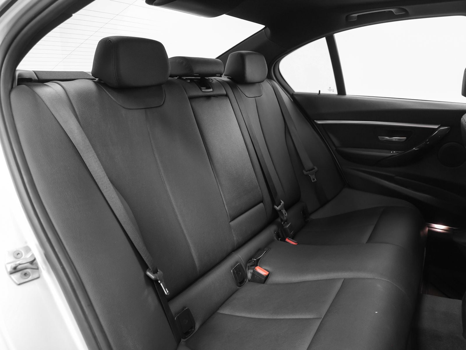 2018 BMW 3 Series 330i xDrive
