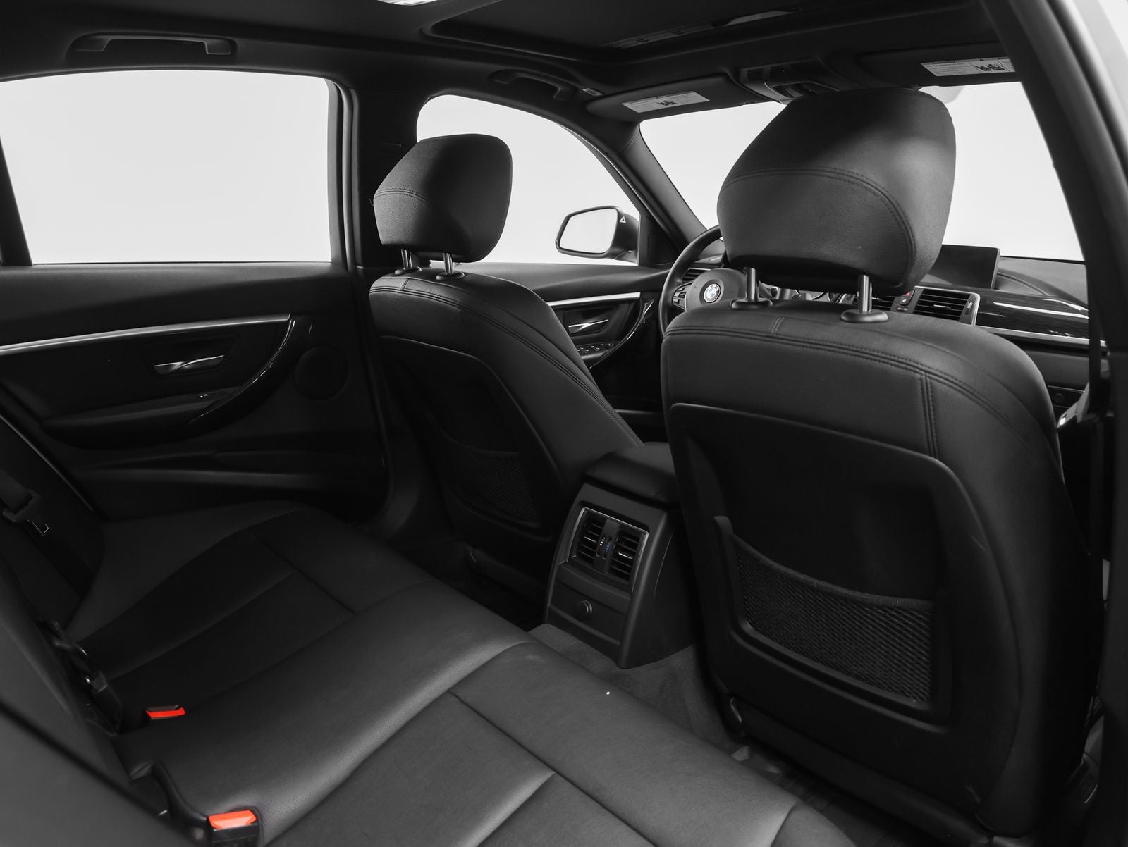 2018 BMW 3 Series 330i xDrive