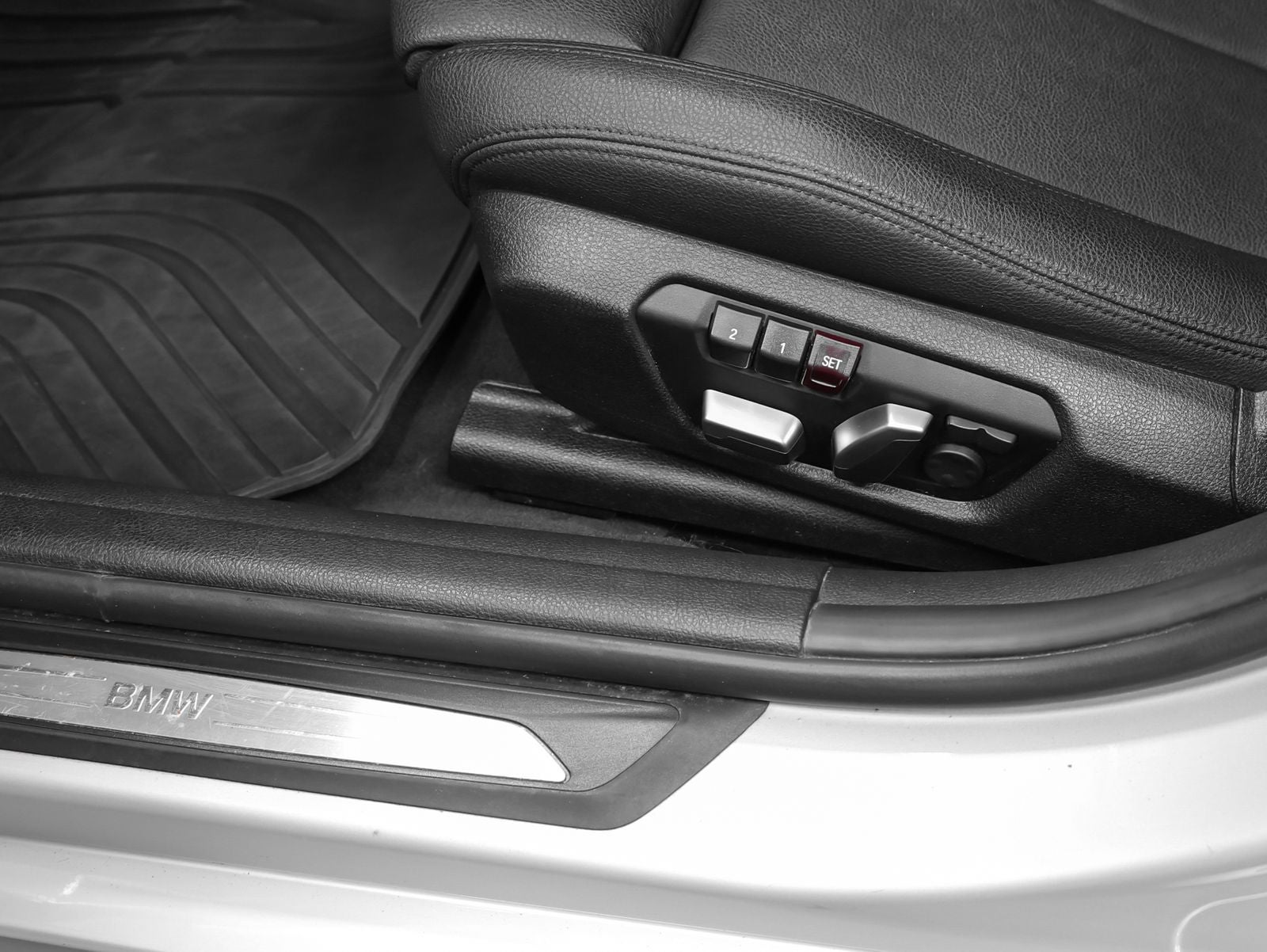 2018 BMW 3 Series 330i xDrive