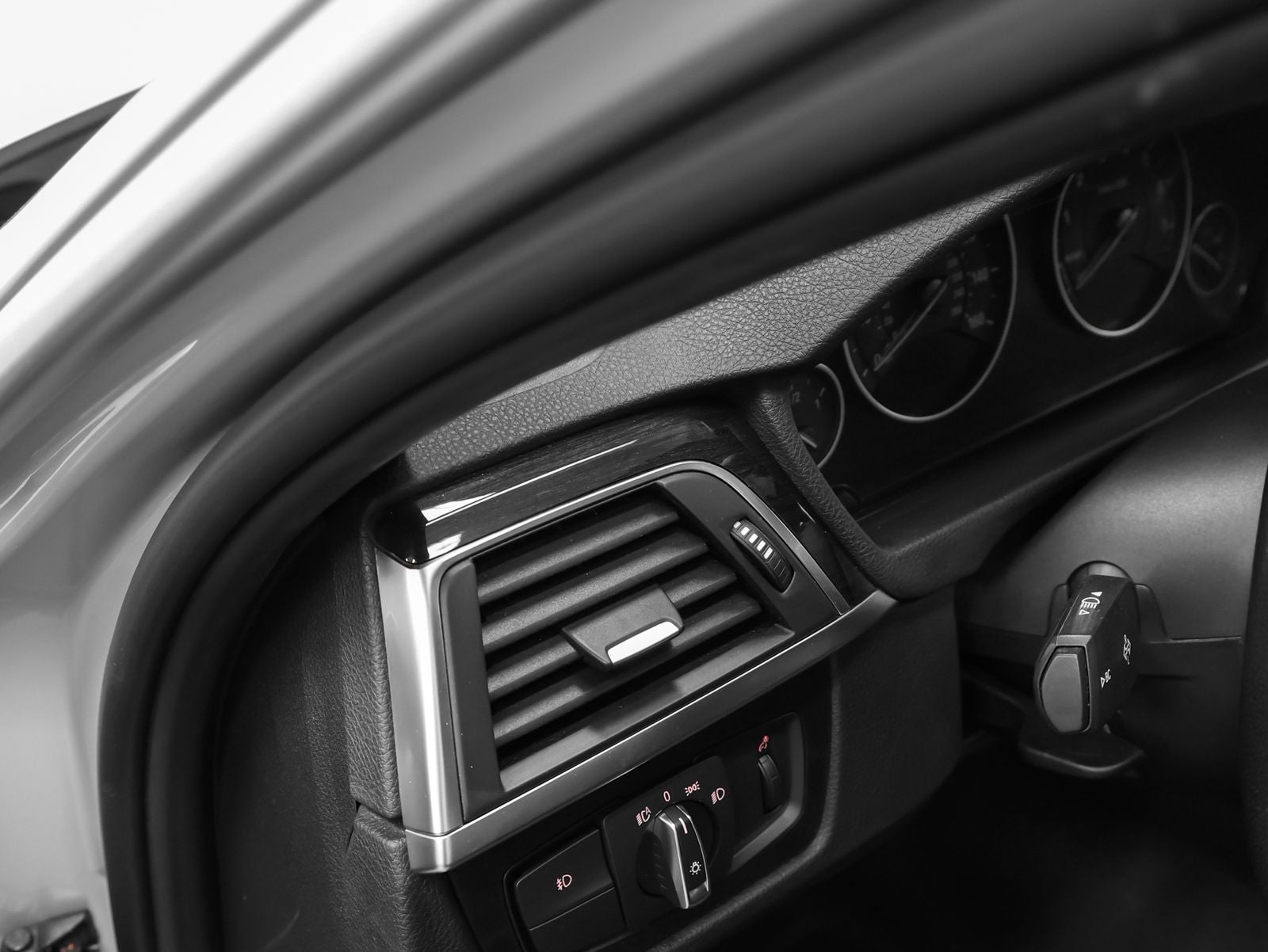 2018 BMW 3 Series 330i xDrive