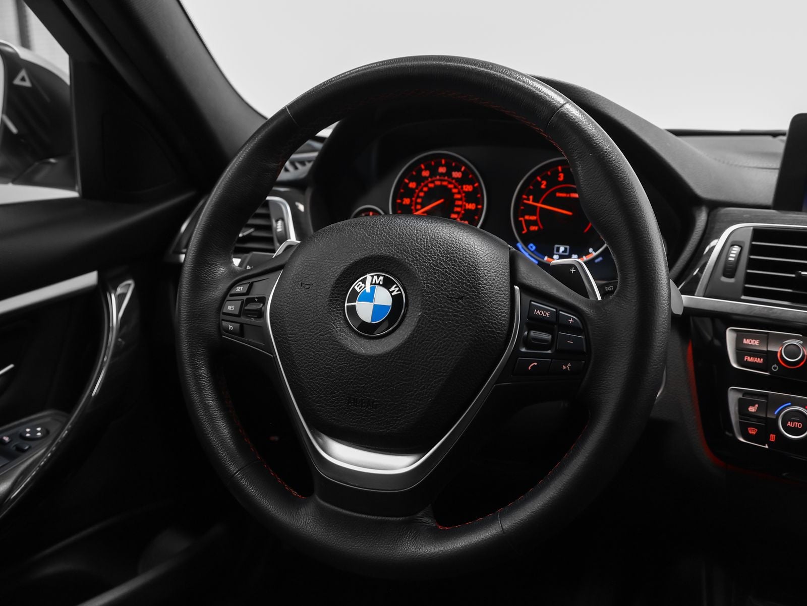 2018 BMW 3 Series 330i xDrive