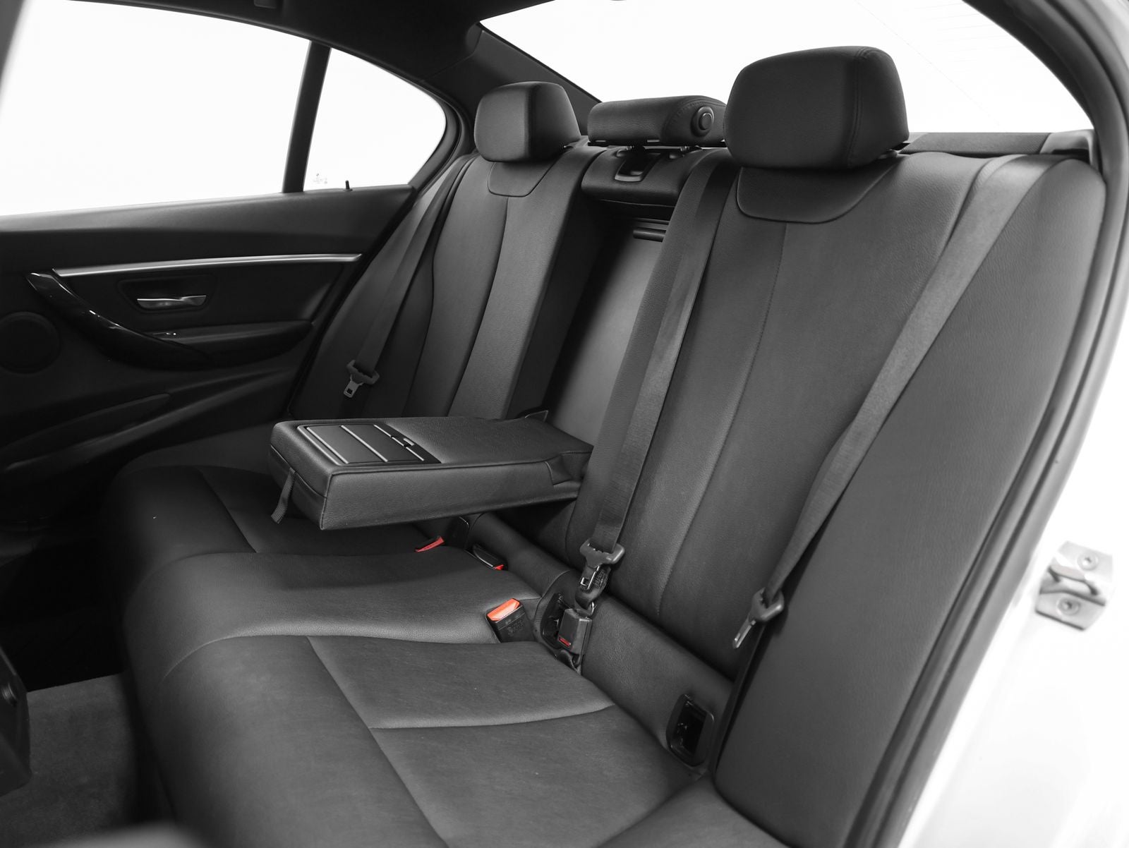 2018 BMW 3 Series 330i xDrive