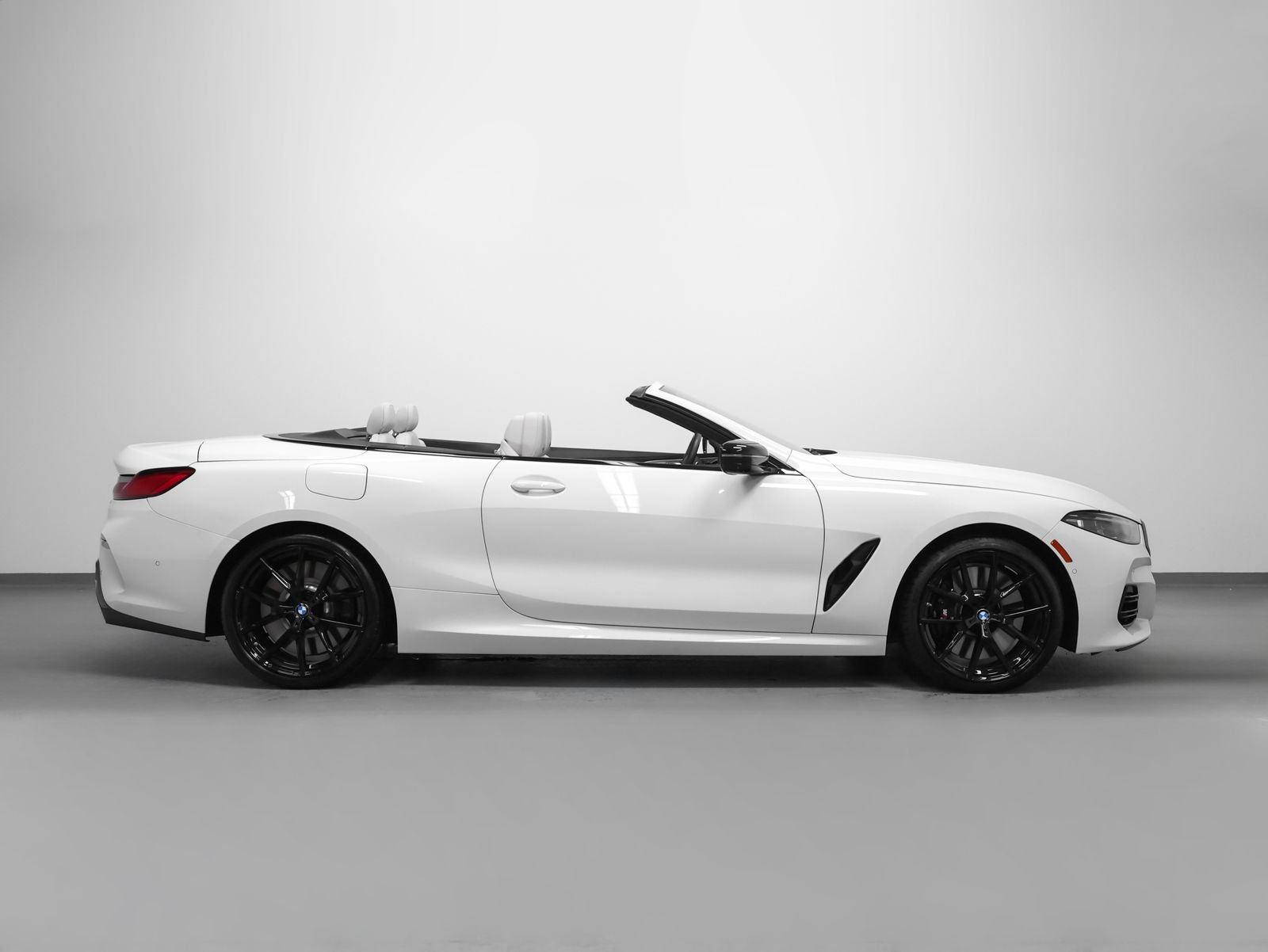 2026 BMW 8 Series M850i xDrive