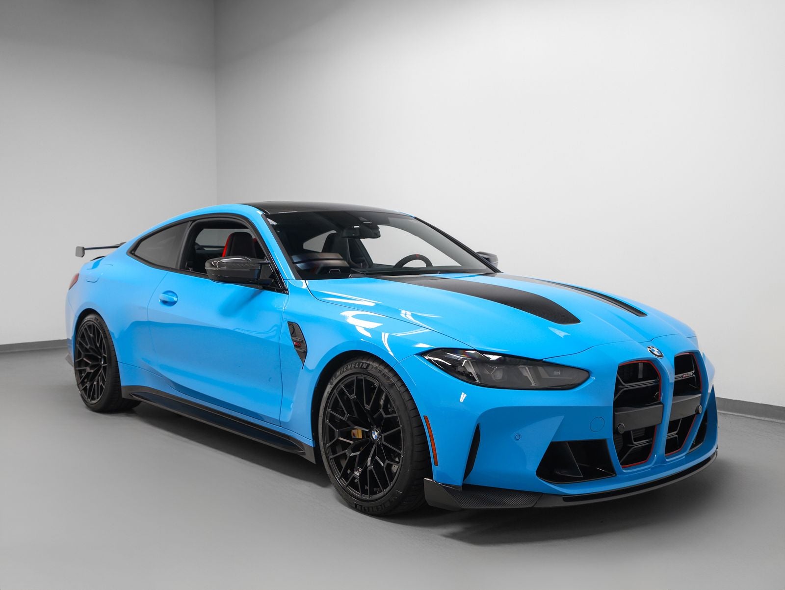 2025 BMW M4 CS