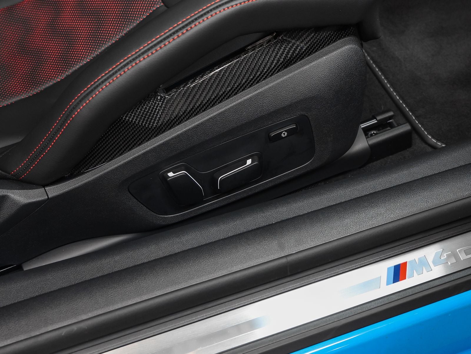 2025 BMW M4 CS