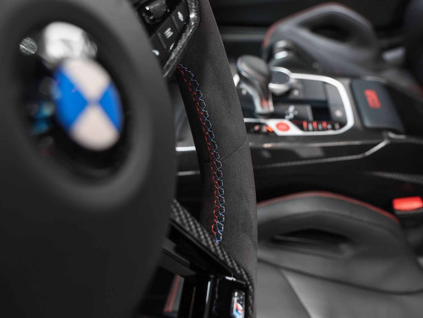 2025 BMW M4 CS