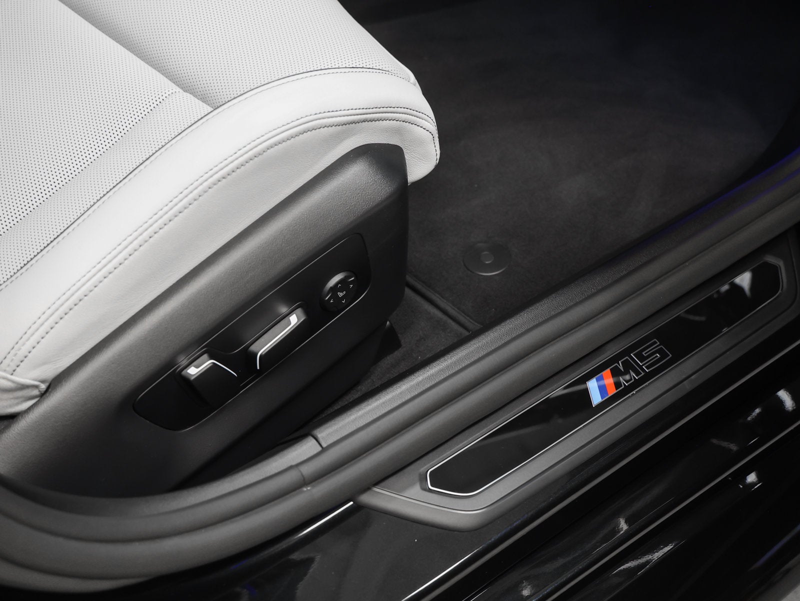 2026 BMW M5 Base