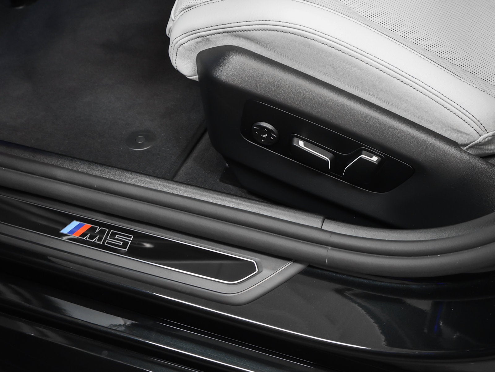 2026 BMW M5 Base