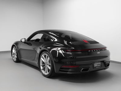 2022 Porsche 911 Carrera
