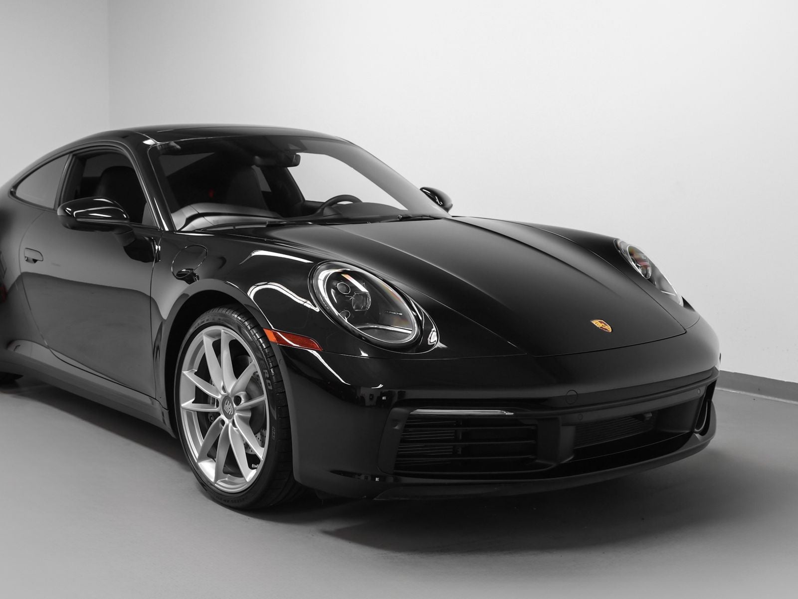 2022 Porsche 911 Carrera