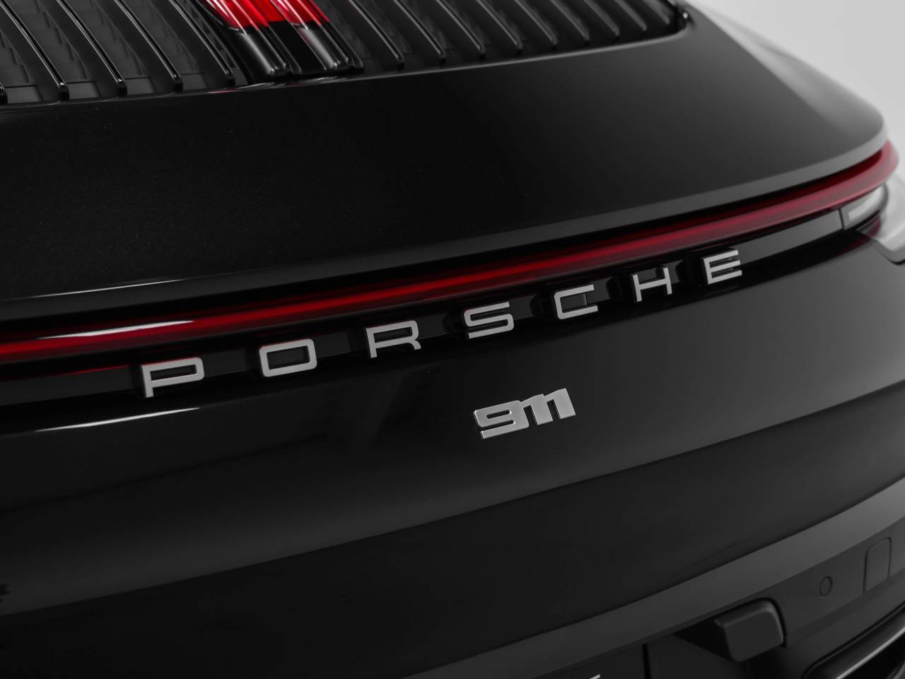 2022 Porsche 911 Carrera