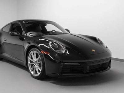 2022 Porsche 911 Carrera