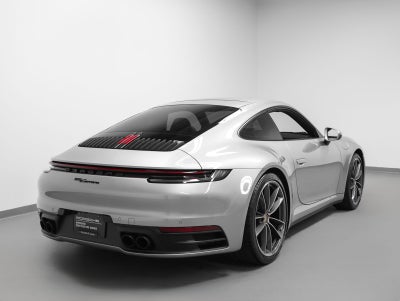 2020 Porsche 911 Carrera